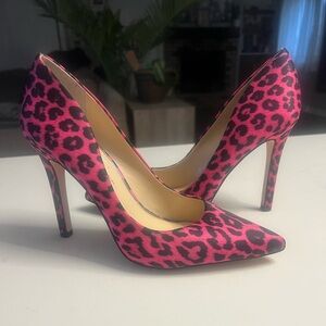 BEAUTIFUL JESSICA SIMPSON HEELS